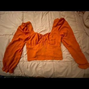 Cute blouse w/ bell sleeves